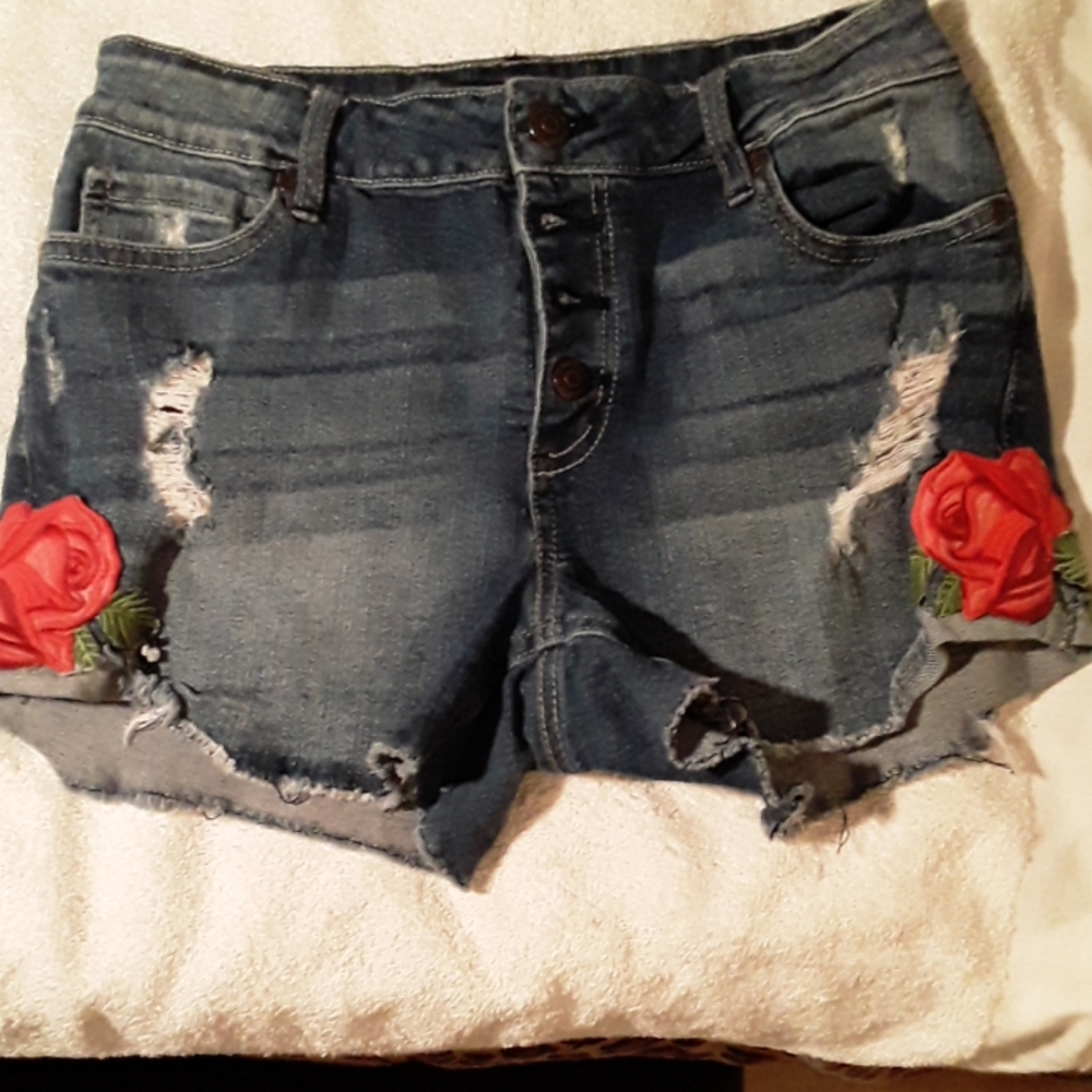 Short Jean Shorts.